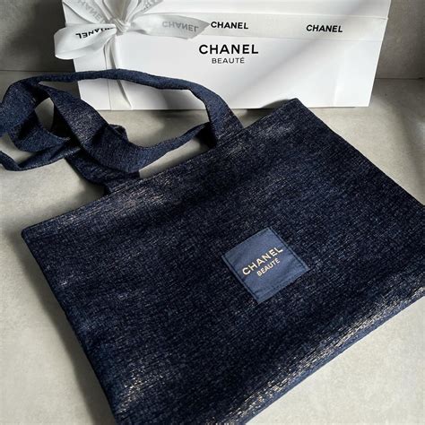 chanel beaute tote bag